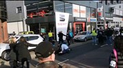 Γαλλία: Αυτοκίνητο πάνω σε «κίτρινα γιλέκα», τρεις τραυματίες