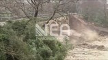 Βίντεο: Η στιγμή που καταρρέει ιστορική γέφυρα στην Κρήτη