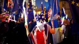Brexit: Κοινοβουλευτική στήριξη στη νέα στρατηγική Μέι