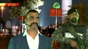 Απελευθέρωσε τον Ινδό πιλότο το Πακιστάν