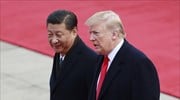 Εμπορικός πόλεμος: Το Πεκίνο φοβάται ότι ο Τραμπ θα αποχωρήσει, όπως έκανε με τον Κιμ