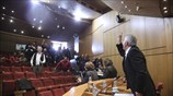 ΓΣΕΕ: Σκηνικό χάους στη συνεδρίαση της Ολομέλειας