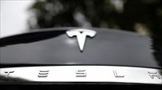 Tesla: Γιατί έκαναν βουτιά οι παραδόσεις αυτοκίνητων το πρώτο τρίμηνο