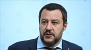 Αρνείται η Ιταλία να δεχτεί γερμανικό πλοίο με 64 μετανάστες