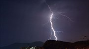Καιρικό: 100 κεραυνοί καταγράφηκαν σήμερα στην Αττική