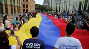 Βενεζουέλα: Μαίνεται η «μάχη» για τη στήριξη του στρατού