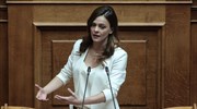 Ε Αχτσιόγλου: Δίνουμε ψήφο εμπιστοσύνης στην κοινωνία, όχι στα fake της ΝΔ