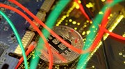 Bitcoin: Έσπασε το φράγμα και των 7.000 δολαρίων