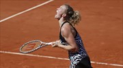 «Βόμβα» στο Roland Garros: Η Σινιάκοβα «πέταξε έξω» την Οσάκα