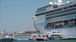 Βενετία: Κόβει την ανάσα η σύγκρουση κρουαζιερόπλοιου με σκάφος
