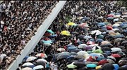 Χονγκ Κονγκ: Χιλιάδες διαδηλωτές στους δρόμους