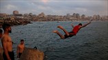 Βουτιές στην Γάζα