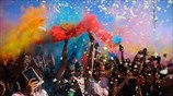 Γέμισε χρώμα η Αθήνα