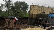 Ινδία: 27 νεκροί από την κατάρρευση τοίχων λόγω καταρρακτωδών βροχών