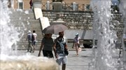 Στο «κόκκινο» ο υδράργυρος στα κεντρικά και νότια - Βροχές και καταιγίδες στα βόρεια