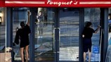Παρίσι: Επαναλειτουργεί η μπρασερί που έκαψαν τα «κίτρινα γιλέκα»