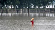 Νότια Ασία: Πάνω από 270 νεκροί από τους μουσώνες