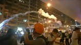 Νέα ογκώδης διαδήλωση και επεισόδια στο Χονγκ Κονγκ
