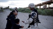 Κινήσεις απελπισίας στα σύνορα ΗΠΑ-Μεξικού
