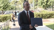 YΠΟΙΚ: Διαψεύδει τα περί τηλεδιάσκεψης με τους Θεσμούς
