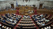 Βουλή: Υπερψηφίστηκε η τροπολογία για τα capital controls