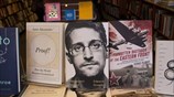 Η Ουάσιγκτον διεκδικεί όλα τα έσοδα από τις πωλήσεις του βιβλίου του Σνόουντεν
