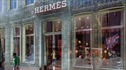 Ο Οίκος Hermès κατηγορείται για «κλοπή» έργου