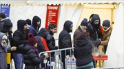 Welt: Ολοένα και περισσότεροι μετανάστες φτάνουν αεροπορικώς στη Γερμανία