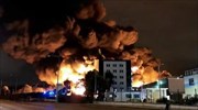 Γαλλία: Μεγάλη φωτιά σε εργοστάσιο χημικών