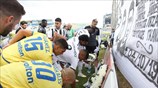 Συγκινητικές στιγμές πριν τον αγώνα