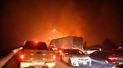 ΗΠΑ: Μεγάλη πυρκαγιά στην Καλιφόρνια - Εκατοντάδες σπίτια χωρίς ρεύμα
