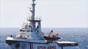 Λέσβος: Κάτοικοι εμπόδισαν πλοίο ακτιβιστών να ελλιμενιστεί