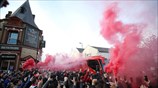 Καπνογόνα πριν το ντέρμπι