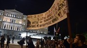 «Μετωπική» κυβέρνησης-ΣΥΡΙΖΑ για τα επεισόδια στην ΑΣΟΕΕ