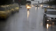 Μποτιλιάρισμα στη Λ. Ποσειδώνος λόγω συσσώρευσης υδάτων