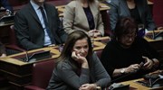 Ντ. Μπακογιάννη: Πρόσφυγες-μετανάστες να δουλέψουν ως εργάτες γης