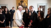 Ο Πάπας συναντήθηκε τελικά με τον πρωθυπουργό της Μάλτας
