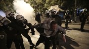 ΣΥΡΙΖΑ: Ο κ. Χρυσοχοΐδης υπερασπίζεται τις αγριότητες των δυνάμεων της αστυνομίας