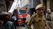 Ινδία: Συνελήφθησαν ο ιδιοκτήτης και ο διευθυντής του εργοστασίου που τυλίχτηκε στις φλόγες