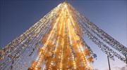 Ρεκόρ Γκίνες για διακόσμηση Χριστουγεννιάτικου δέντρου στην Ιαπωνία