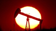 Πετρέλαιο: Οριακές διακυμάνσεις πριν από την εκπνοή του έτους