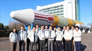 Ρεκόρ χαμηλής πτήσης από ιαπωνικό δορυφόρο