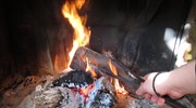 Ελληνική Αντικαρκινική Εταιρεία: Το τζάκι είναι άκρως επικίνδυνο για την υγεία