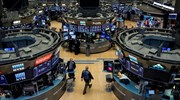 Πάρτι διαρκείας στη Wall Street κόντρα στις προβλέψεις αναλυτών