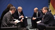 Τζόνσον σε Πούτιν: Η Ρωσία να σταματήσει την αποσταθεροποιητική δραστηριότητά της