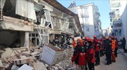 Τουρκία: Τουλάχιστον 20 νεκροί, 922 τραυματίες από το σεισμό- Δεκάδες ακόμη κάτω από τα χαλάσματα