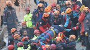 Τουρκία: 31 οι νεκροί από το σεισμό- Μάχη με το χρόνο δίνουν οι διασώστες