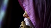 Ινδία: Αναβλήθηκε η εκτέλεση των βιαστών μιας 23χρονης φοιτήτριας