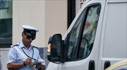 Διοικητικό Πρωτοδικείο: Νόμιμα στο παρμπρίζ οχημάτων οι κλήσεις για παράνομη στάθμευση