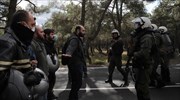 Βόρειο Αιγαίο: Τραυματίες δεκάδες πολίτες κι αστυνομικοί στα επεισόδια σε Λέσβο-Χίο